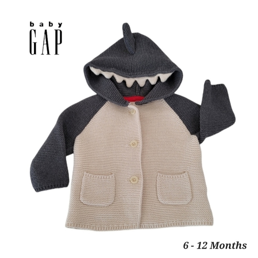 GAP Baby Brannan Shark Sweater Size 6-12 Months